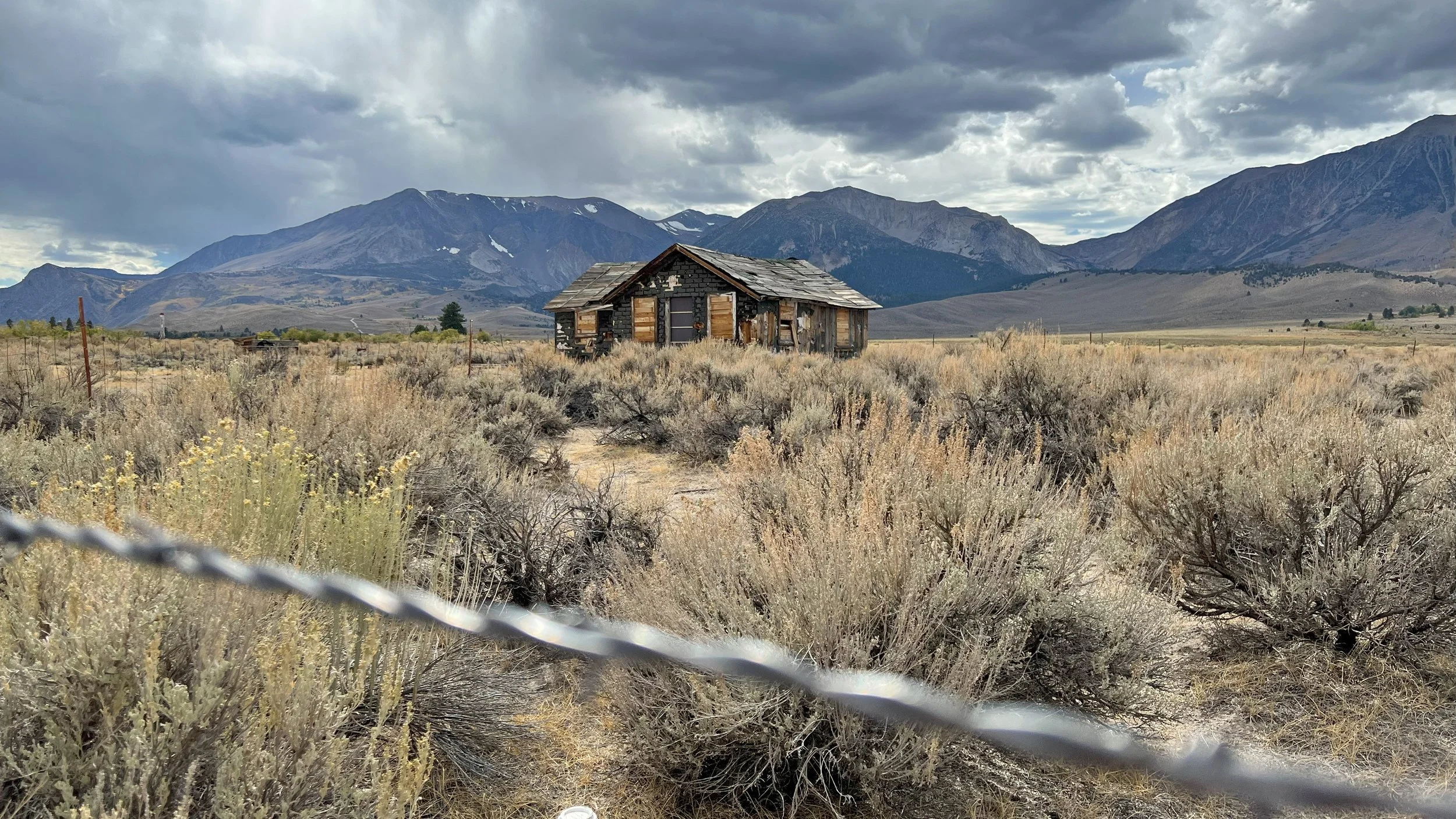 That House on 395 - IYKYK - Eastern Sierra - California